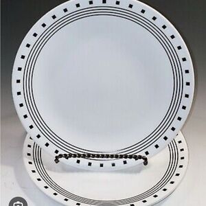 Set of 2 Corelle City block dinner plate.